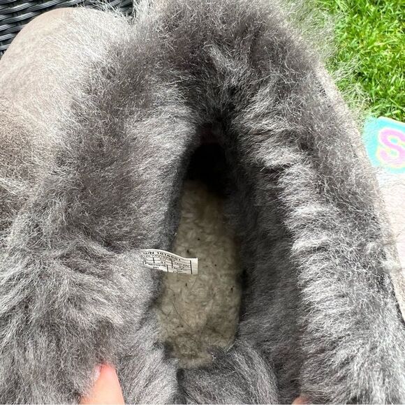 UGG Mini Bailey Bow II Boot Grey women’s Size 10 (US) - Picture 4 of 16